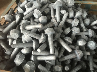 鍛件尺寸差異大，優選力量范圍廣的壓力機